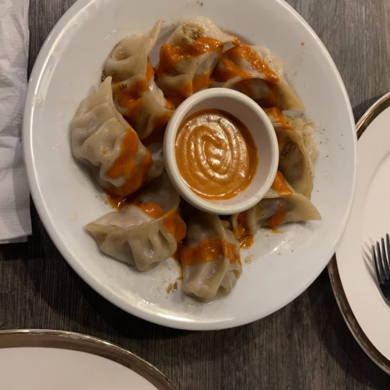Momos